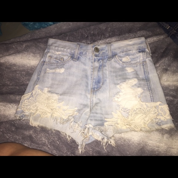 Shorts - Picture 1 of 2